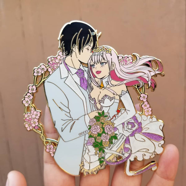 Hiro/Zero Two Wedding 4 inch pin